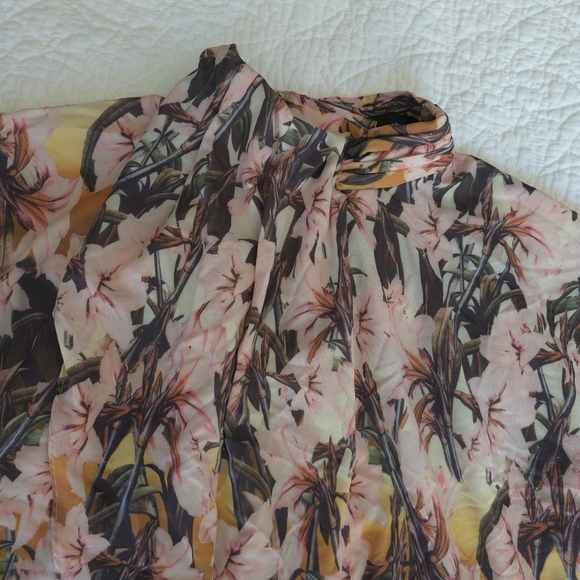 Isabel Marant Silk Blend Floral Mock Neck Short Sleeve Draped FlowingBlouse - Picture 2 of 12